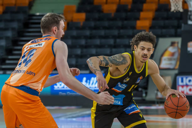 份理论上给 份理论上给