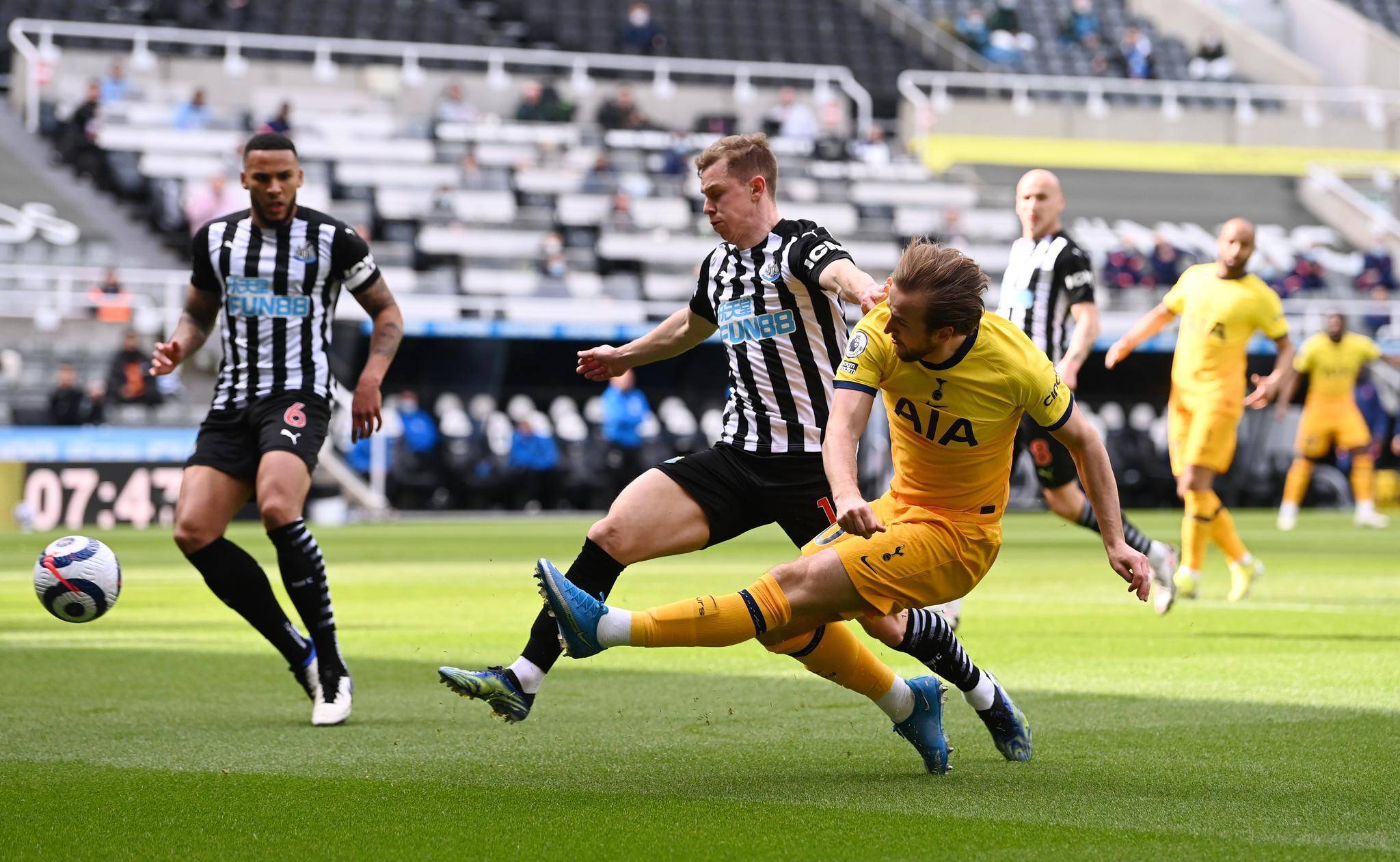 4次过人 4次过人